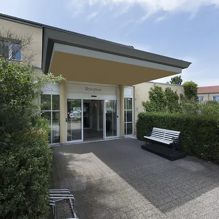 德绍戴斯酒店 3*